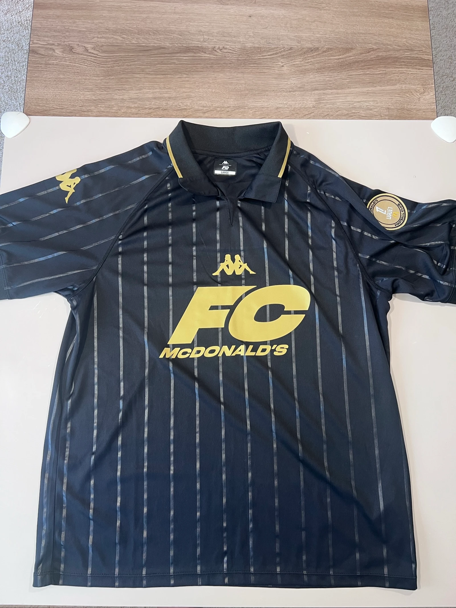 Maillot de football à col Kappa x FC McDonald's Ligue 1 noir et or - Taille L (Édition Limitée - 116689)